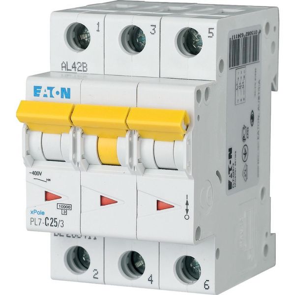 Miniature circuit breaker (MCB), 25 A, 3p, characteristic: D image 1